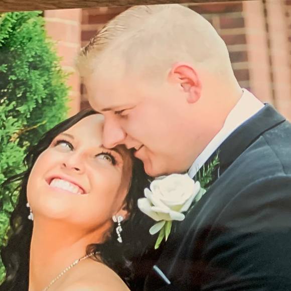 Meet your Posher, Holly - Picture 1 of 1